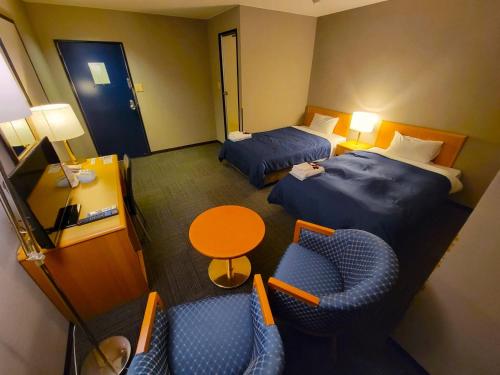 room detail thumbnail 1