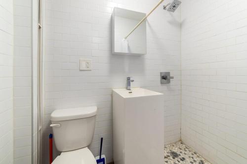 Apartment 1412: East Village in New York, USA
