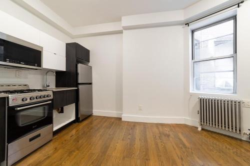 Apartment 1412: East Village in New York, USA