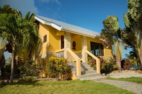 Little Harvest Caye - Your Own Private Island