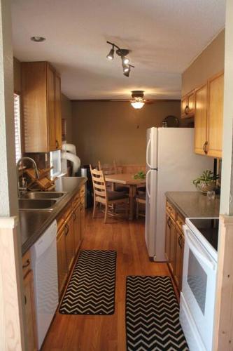 Awesome location near Downtown Bozeman, Library, Montana State Uni, Museum of the Rockies, parks, and hiking! in Bozeman, USA
