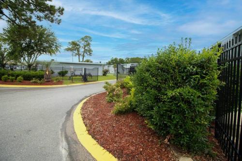 La Riviere 2 bedroom, close to airport and beach 1402 in Gulfport, USA