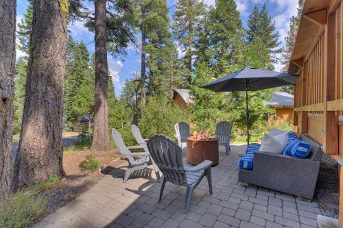 Blackwood Bungalow on the West Shore - 3 BR on the West Shore - Walk to the Lake photo 1