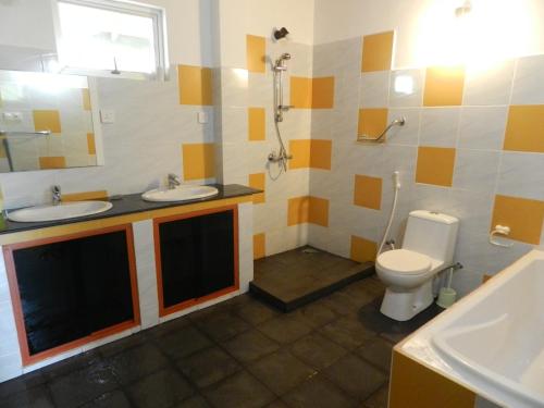 Family Room image 1