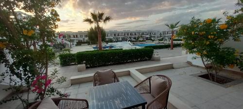 A Residence - Superior One Bedroom Aparthotel