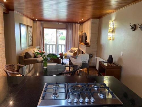 D27 Charme e Conforto a 800m do Capivari, wi-fi, aquecimento ,2 vagas- BY HOSTYN