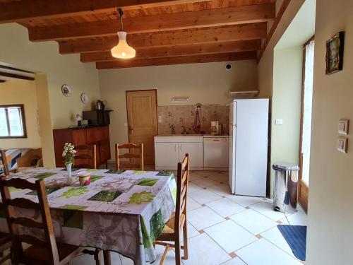 Gîte Méligny-le-Grand 4 pièces 6 personnes - FR-1-585-29 - image 6