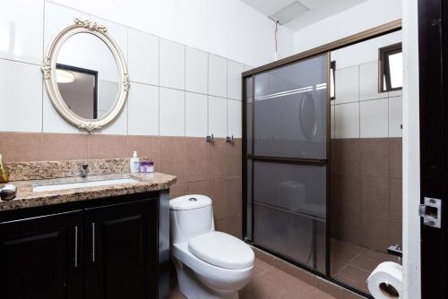 King Room with Balcony image 1