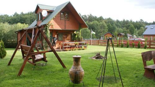 Spēļu laukums, Domki Karaibskie in Sasino