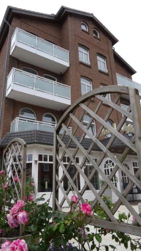 Hotel Sylter Hof Sylt Price Address Reviews