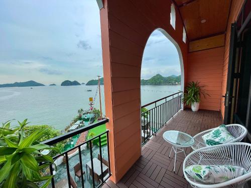 Le Pont Bungalow Cat Ba