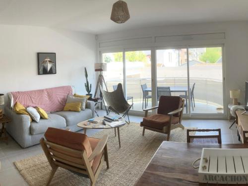 T3 en centre d'Arcachon, 2 min plage, 5 min gare, balcon, parking sécurisé, WIFI, ménage inclus - FR-1-374-193