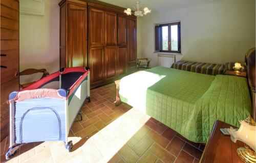 Nice Apartment In Loc, Saragano, Gualdo With House A Panoramic View