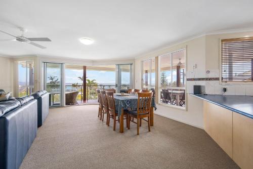 Topviews in Bonny Hills