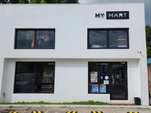 Shops, My Place Resort & Pavilion in Batangas
