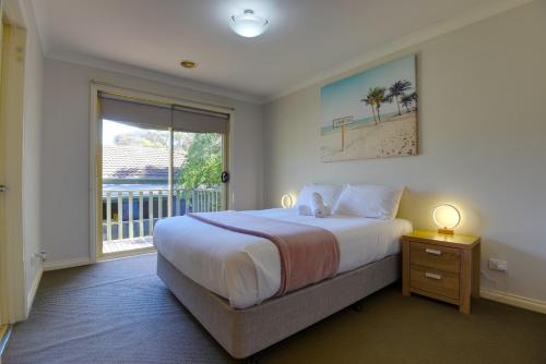 Scenic pet friendly home that sleeps 10