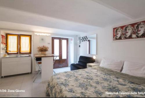 Studio Apartment