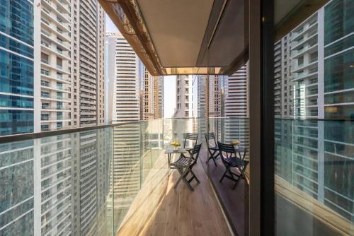 Tranquil 2BR Haven in the Heart of Dubai Marina 28AB04 - image 10