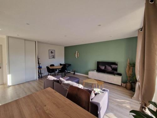 Appartement cosy Oloron, aux pieds des Pyrénées et de l'Atlantique! - Location saisonnière - Oloron-Sainte-Marie