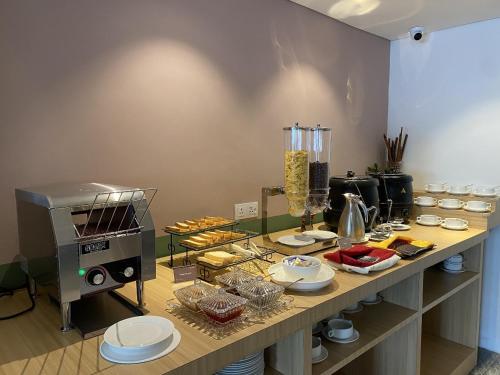 Food and beverages, Alltrue Hotel Bintan - Tanjungpinang in Bintan Island