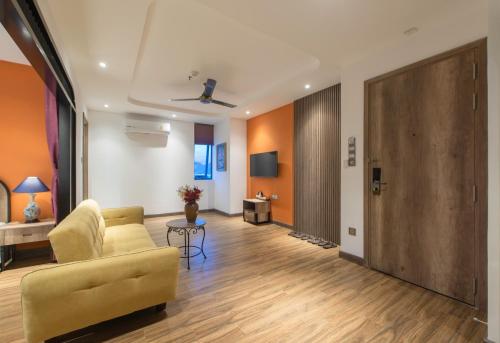 506232461 Aaron Boutique Hotel