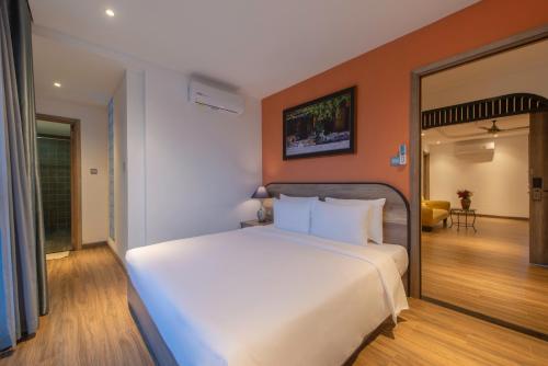 506232463 Aaron Boutique Hotel