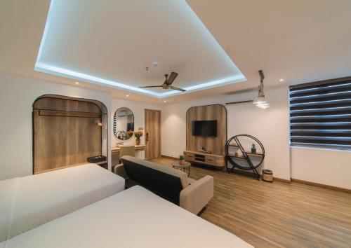 506232695 Aaron Boutique Hotel