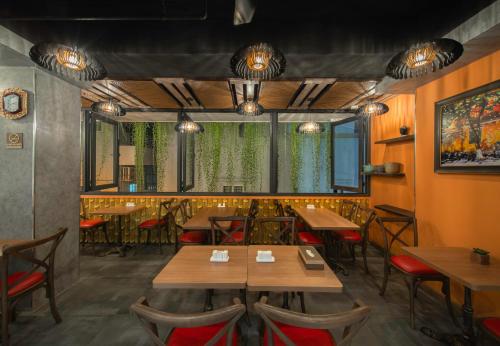 506233429 Aaron Boutique Hotel