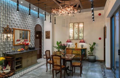 506233766 Aaron Boutique Hotel