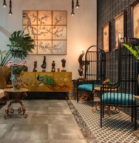 506233824 Aaron Boutique Hotel
