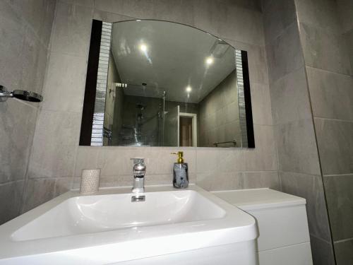 Charming 2-Bed Apartment in the Heart of Leeds, Leeds (Foto 5)