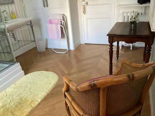 BED and BREAKFAST PARIS QUARTIER CHAMPS-ÉLYSÉES, Paris (Foto 7)