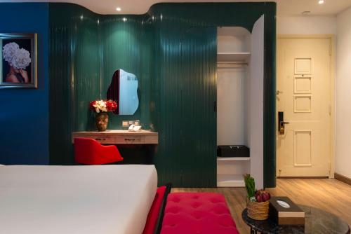 506238136 Aaron Boutique Hotel