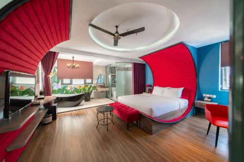 506238142 Aaron Boutique Hotel