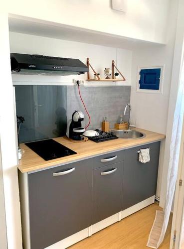 Charmant cabanon les pieds dans l’eau…, Marseille (Foto 9)
