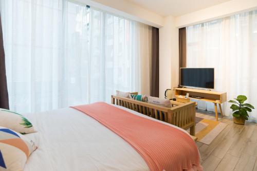 Zhangjiajie Twelve Warm Inn-Tianmen Mountain Ropeway Station