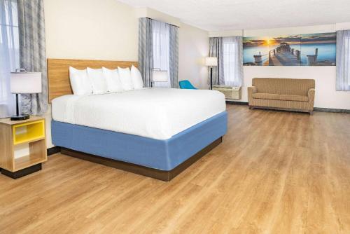 Days Inn by Wyndham Barnwell - image 9