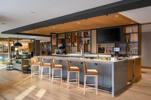 Hyatt Place Albany Downtown - image 2