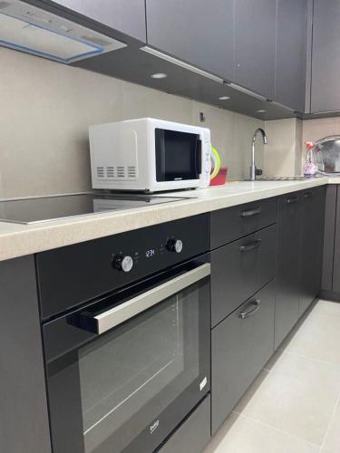One-Bedroom Apartment room in Azra Apartment