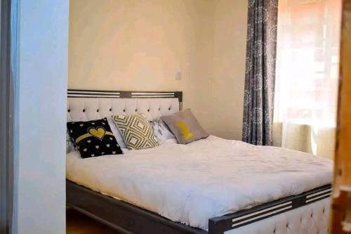 Lovely one bedroom Lumumba Drive - TRM