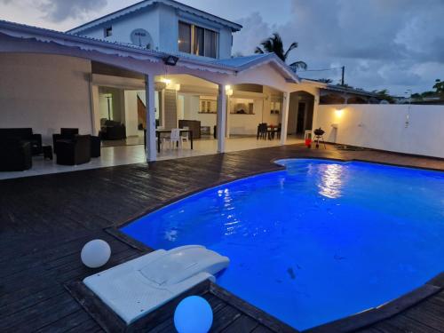 Grande villa à 10min de la mer