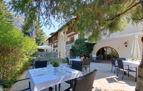 Hotel & Spa Real Villa Anayet in Aisa
