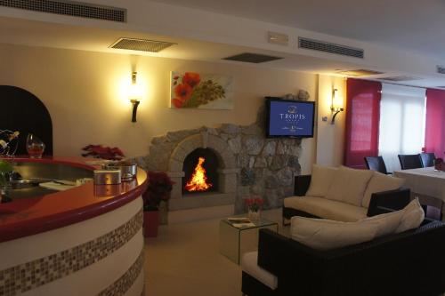 Hotel Tropis - image 4