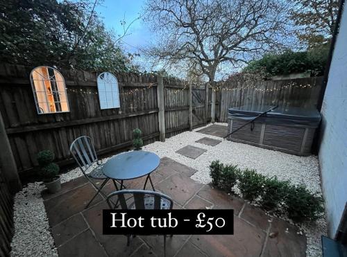 The Hideaway, Hot Tub - Apartment - Henley in Arden