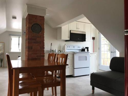 ATELIER DU CLOCHER Studio #5 in Kamouraska (QC)