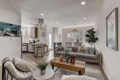 @ Marbella Lane - Modern 3BR Home w/ Ocean Views @ Marbella Lane - Modern 3BR Home w/ Ocean Views