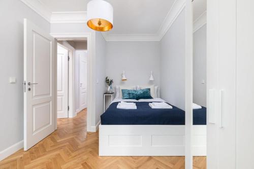 Rent like home - Plac Zamkowy 15/19 - image 14