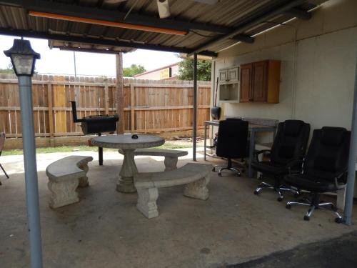 Executive Inn Pearsall in Pearsall, USA