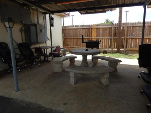 Seadmed, Executive Inn Pearsall in Pearsall (TX)
