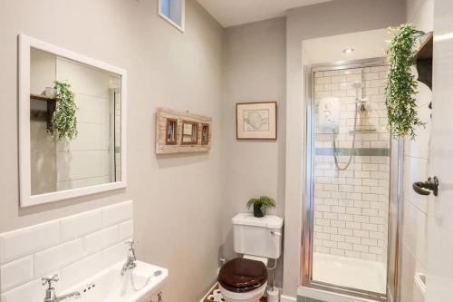 Druidsmoor - Sea Views-sleeps 8-Ravenspoint road, Trearddur (fotografie 3)